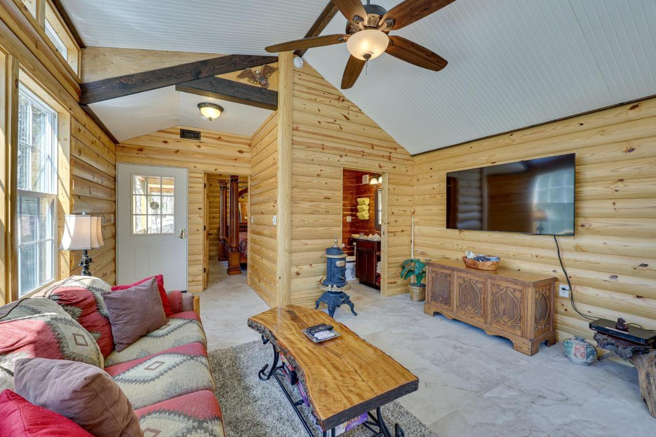 Cliffside Eureka Springs Cabin With Beaver Lake View Eksteriør billede