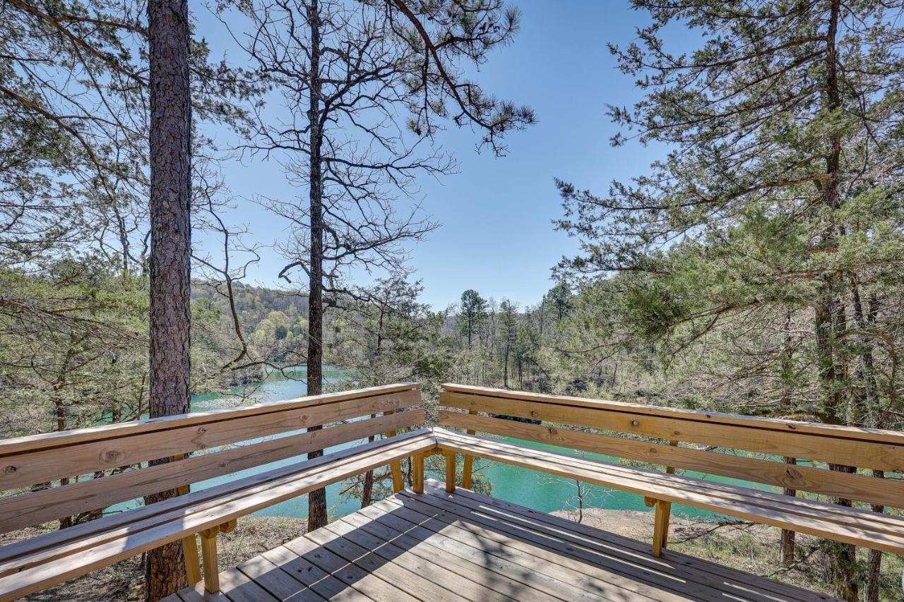 Cliffside Eureka Springs Cabin With Beaver Lake View Eksteriør billede