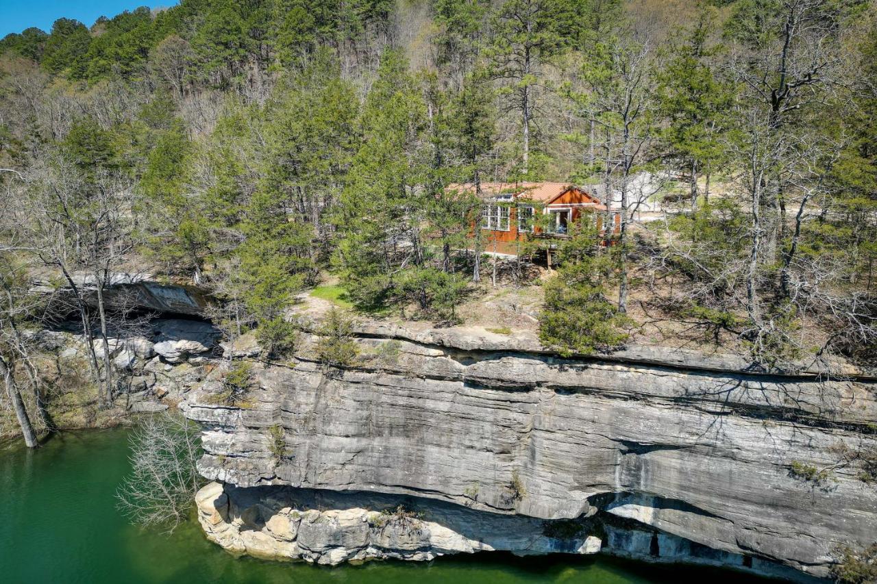 Cliffside Eureka Springs Cabin With Beaver Lake View Eksteriør billede
